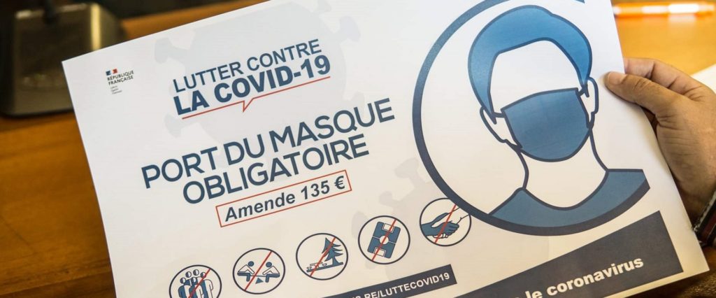 Covid : une réponse plus policière que sanitaire