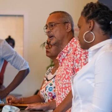 De gauche à droite Patrice Tacita, Nathalie Minatchy, Wonal Selbonne, Laurence Maquiaba, quatre des leaders d'ANG le 4 décembre lors de leur rencontre avec la presse à Jarry.