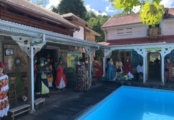 Achetée par la Région le 29 décembre, la maison familiale Cachemire-Thôle et ce qu'elle contient, devient Akajaklyn centre de danse et de musique.