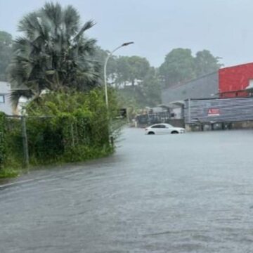 Des pluies diluviennes se sont abattues dimanche 6 novembre 2022 sur plusieurs communes de la Guadeloupe comme ici à Petit-Bourg provoquant des inondations et des glissements de terrain.