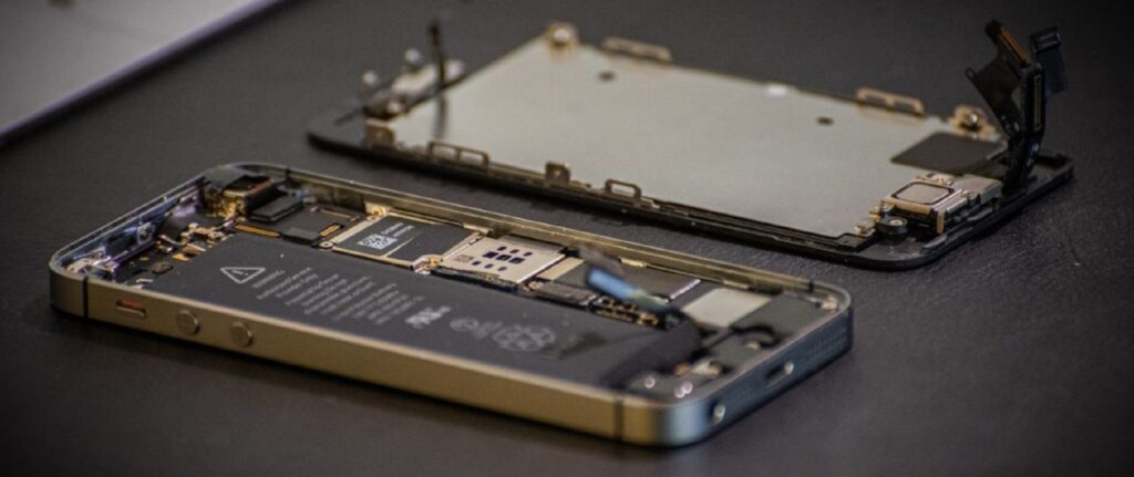 Les fabricants devront afficher la durabilité des smartphones et tablettes