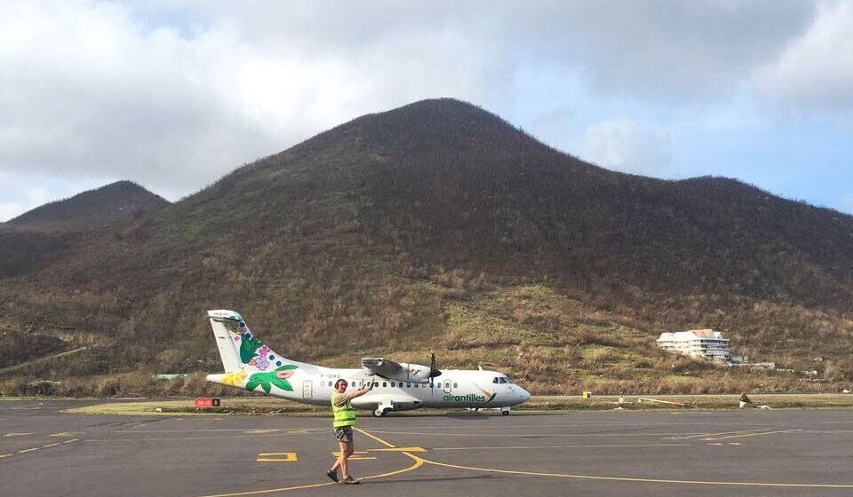 Avion d'Air Antilles à l'aéroport de Grand case à Saint-Martin