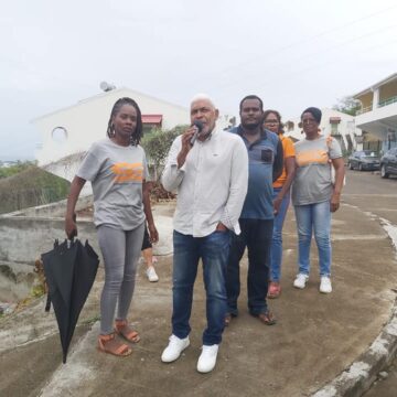 Éric Coriolan, tête de liste de Sentinelles Guadeloupe aux régionales, en campagne en juin 2021. Photo : Sentinelles Guadeloupe