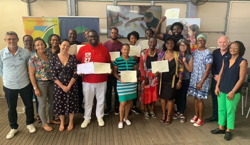 Remise ce vendredi 24 février 2024 au Creps des Antilles et de la Guyane aux Abymes, des certificats professionnels de la jeunesse, de l’éducation populaire et du sport (CPJEPS) aux agents intervenant dans les communes et EPCI. Photo : FB DRAJES Guadeloupe
