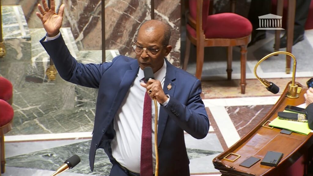 Justice environnementale : l’Assemblée vote la responsabilité de l’État dans le désastre du chlordécone