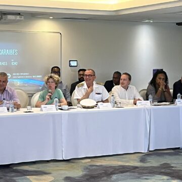 La ministre déléguée aux Outre-mer Marie Guévenoux en visite en Guadeloupe participe à une réunion avec les acteurs économiques le 14 mars 2024. Photo : CCI des Îles de Guadeloupe