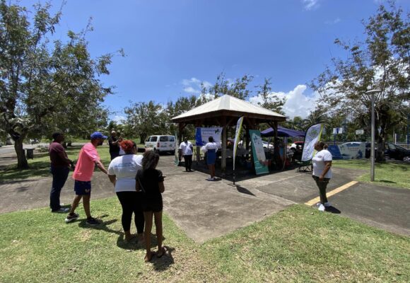 L'association « Découvrons la Sep » a déployé sa caravane à Goyave ce samedi 13 avril. Photo : Goyave