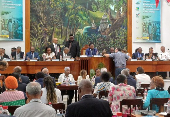 Le congrès des élus régionaux, départementaux, des parlementaires et des maires de Guadeloupe s’est tenu mercredi 12 juin au conseil départemental à Basse-Terre