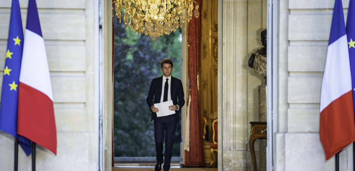 Paris, le 7 juillet. Le Premier Ministre, Gabriel Attal, annonce la démission de son gouvernement suite aux résultats des votes du deuxième tour des élections législatives au cours desquelles la majorité présidentielle est arrivée en deuxième position. Photo : Gabrielle Cezard / Sipa