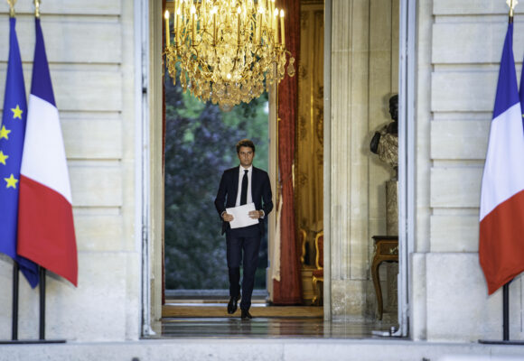 Paris, le 7 juillet. Le Premier Ministre, Gabriel Attal, annonce la démission de son gouvernement suite aux résultats des votes du deuxième tour des élections législatives au cours desquelles la majorité présidentielle est arrivée en deuxième position. Photo : Gabrielle Cezard / Sipa