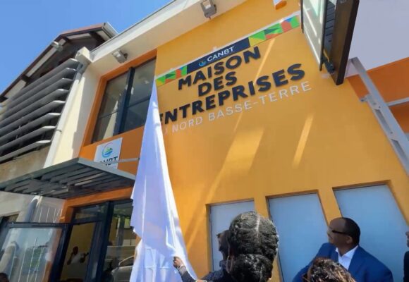 La Maison des entreprises de la Communauté d’agglomération du Nord Basse-Terre (CANBT) a été inaugurée ce mercredi 18 septembre à Petit-Bourg.