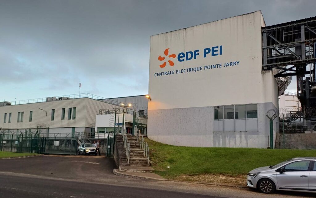 Grève à EDF PEI et coupures : « Jamais on ne verrait ça en France »
