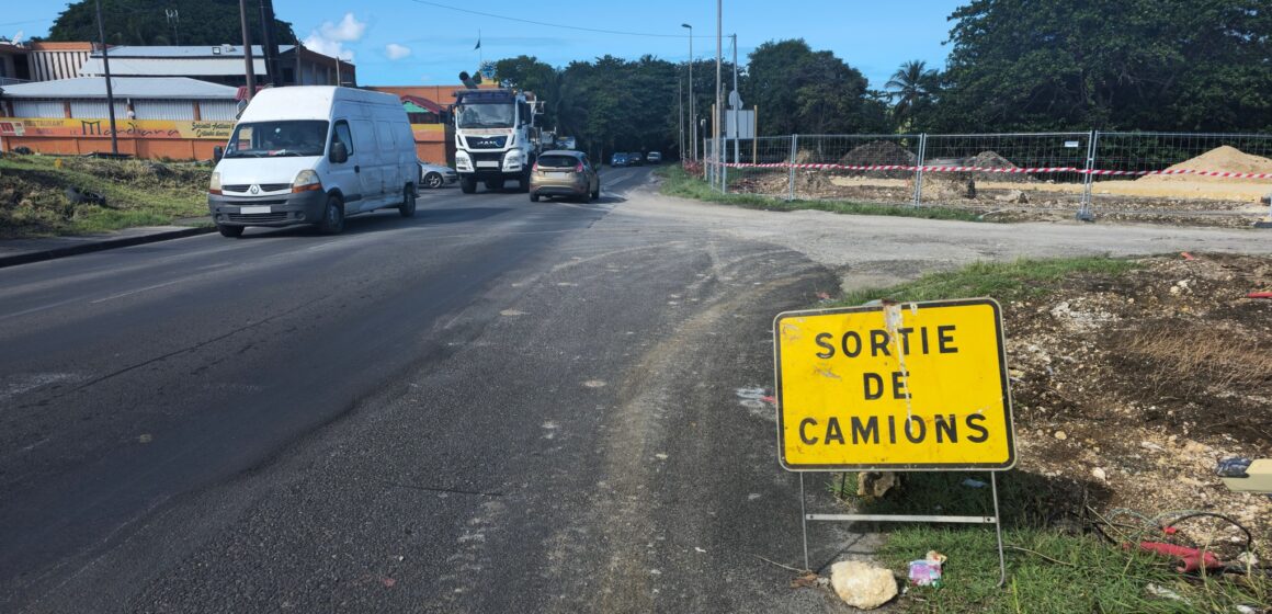 La mairie du Moule a annoncé le 22 novembre le lancement des travaux pour l’implantation du rond-point de la Baie. Photo : Ville du Moule