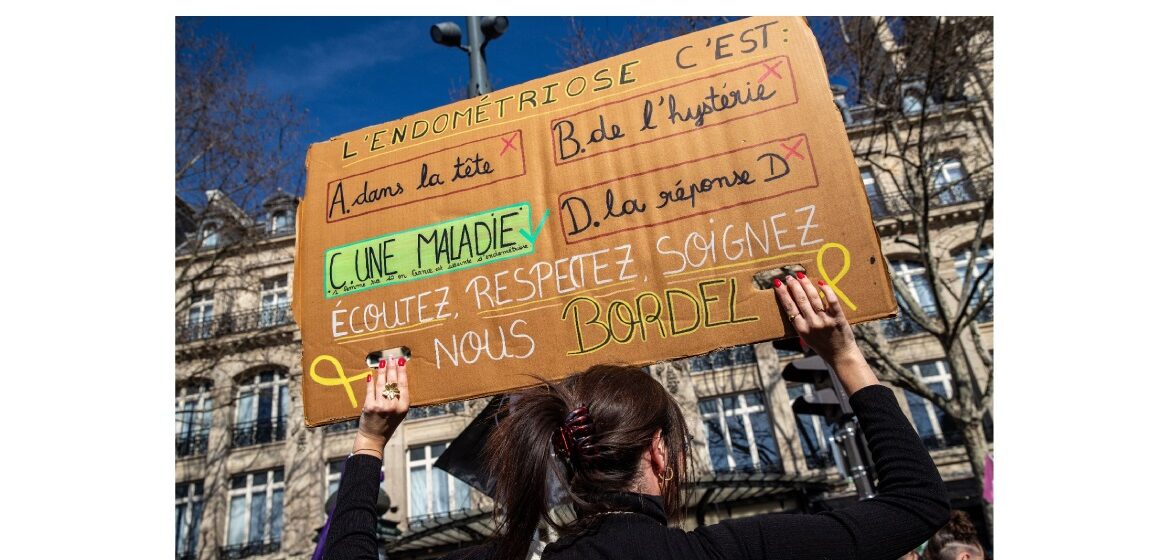 Endométriose. Manifestation et rassemblement pour la Journée internationale des droits des femmes, à Paris, le 8 mars 2025. Photo : Olivier Juszczak / Sipa.