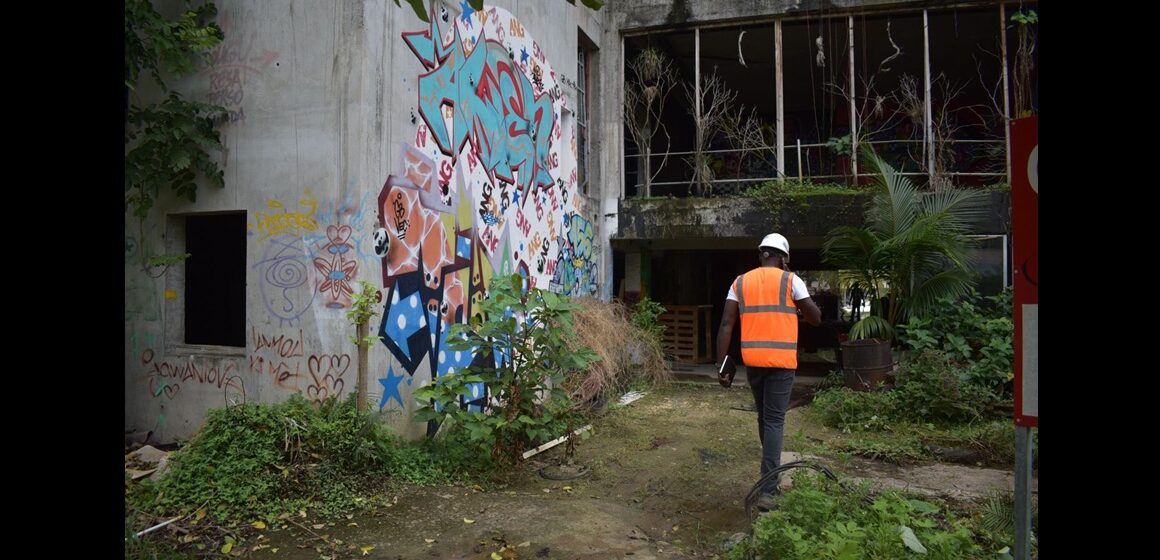 Au Centre des arts de Pointe-à-Pitre, après des années d'abandon, les travaux entrent  ce 17 octobre 2025 dans une phase active de reconstruction pour redonner vie à ce lieu culturel emblématique. Photo : Communauté d'Agglomération Cap Excellence Au Centre des arts de Pointe-à-Pitre, après des années d'abandon, les travaux entrent ce 17 octobre 2025 dans une phase active de reconstruction pour redonner vie à ce lieu culturel emblématique. Photo : Communauté d'Agglomération Cap Excellence