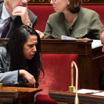 Naima Moutchou (ministre des Outre-mer) et Sébastien Lecornu (Premier ministre) à l’Assemblée nationale lors de la déclaration de politique générale de Sébastien Lecornu le 14 octobre 2025. Photo : Isa Harsin / Sipa Naima Moutchou (ministre des Outre-mer) et Sébastien Lecornu (Premier ministre) à l’Assemblée nationale lors de la déclaration de politique générale de Sébastien Lecornu le 14 octobre 2025. Photo : Isa Harsin / Sipa