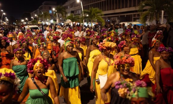 Photo d'illustration. Carnavaliers au Boulevard Légitimus à Pointe-à-Pitre.