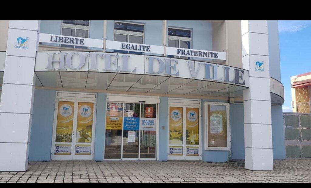 Faute d’organisation, le Gosier ferme ses services en raison d’un deuil