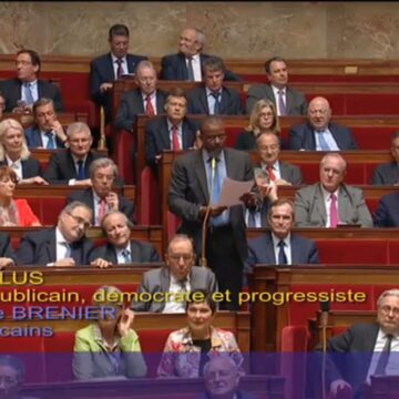 Ary Chalus, député de Guadeloupe, lors d’une séance de questions au gouvernement mardi 31 mai 2016. Capture écran Assemblée nationale. Ary Chalus, député de Guadeloupe, lors d’une séance de questions au gouvernement mardi 31 mai 2016. Capture écran Assemblée nationale.