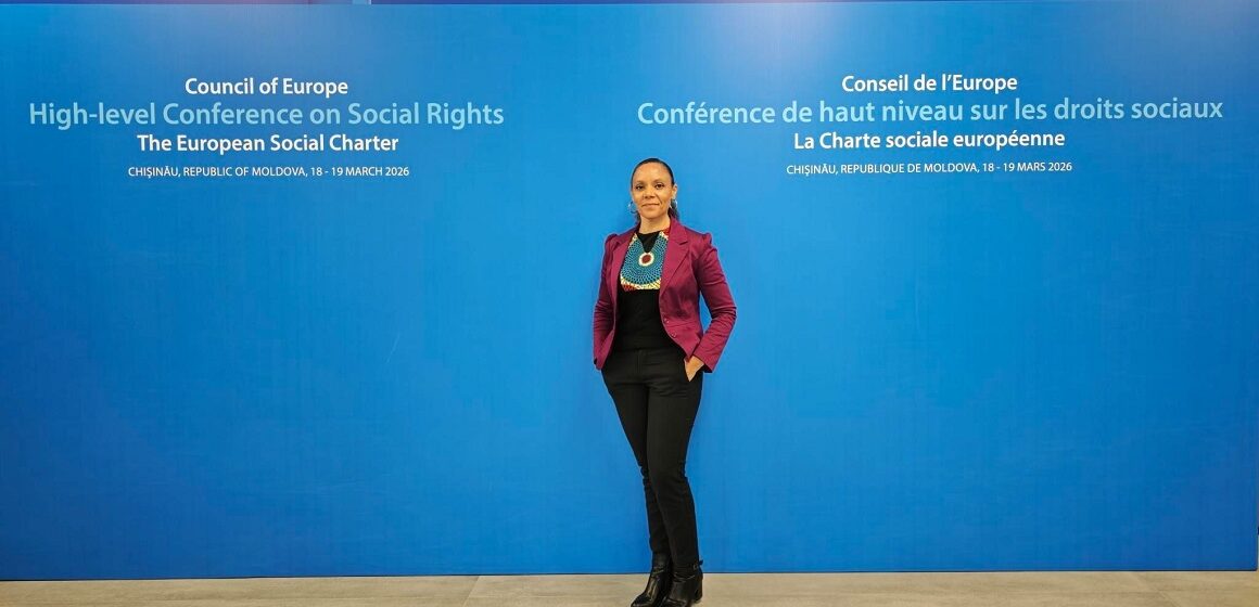 Sabrina Cajoly à la conférence ministérielle de Chisinau, Moldavie, « pour exiger le respect des droits humains dans les territoires dits d’Outre-mer » le 18 mars 2026. Photo : FB Sabrina Cajoly Sabrina Cajoly à la conférence ministérielle de Chisinau, Moldavie, « pour exiger le respect des droits humains dans les territoires dits d’Outre-mer » le 18 mars 2026. Photo : FB Sabrina Cajoly